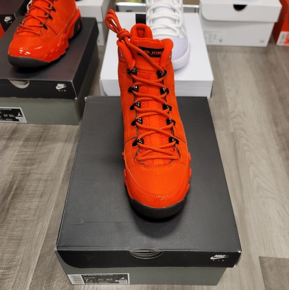 Jordan 9 Chilli Red